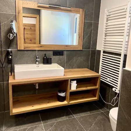 Apartament Bergzeit *